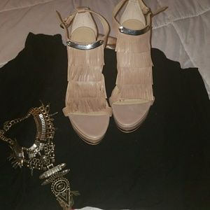 Like new! leather  wedge sandals with fringes